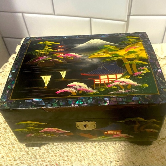 Other - Vintage Black Lacquer Japanese Jewelry Musical Box Hand-painted several chips